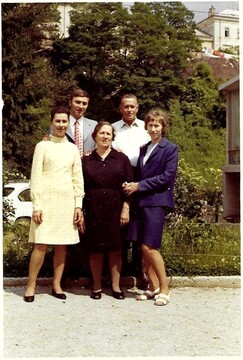 Družina Klanjšek, Branko, Vinko, Bruna, Antonija in Alojzija, 1972